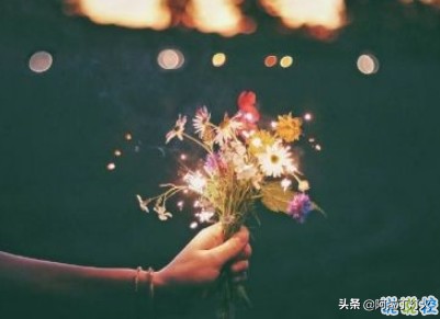 30句最近很火的经典爱情说说值得分享的微信爱情说说